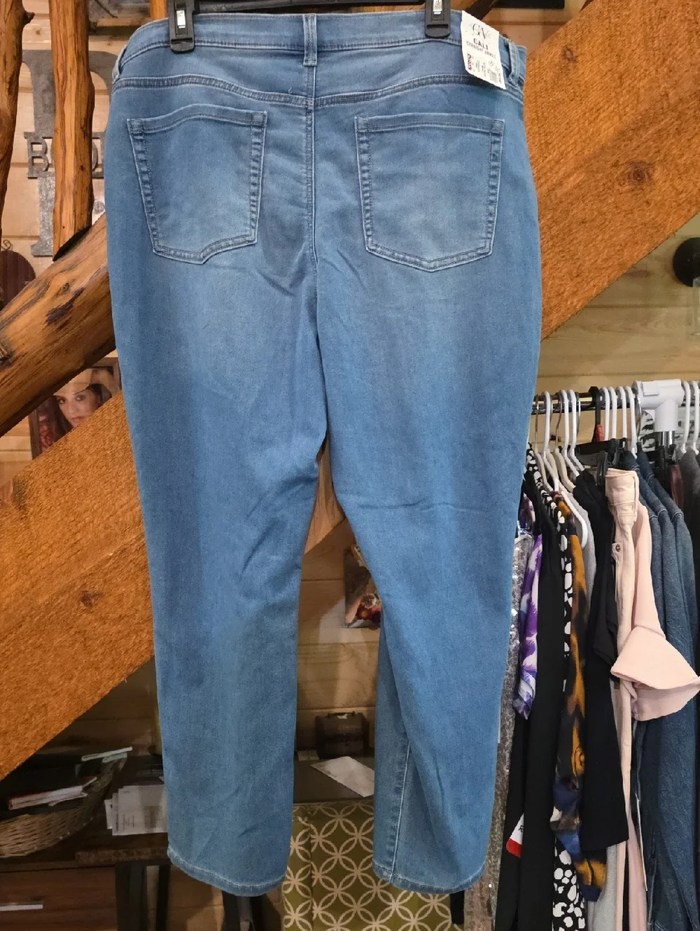 Gloria Vanderbilt Mid-Blue Straight Leg Jeans - Picture 5 of 8